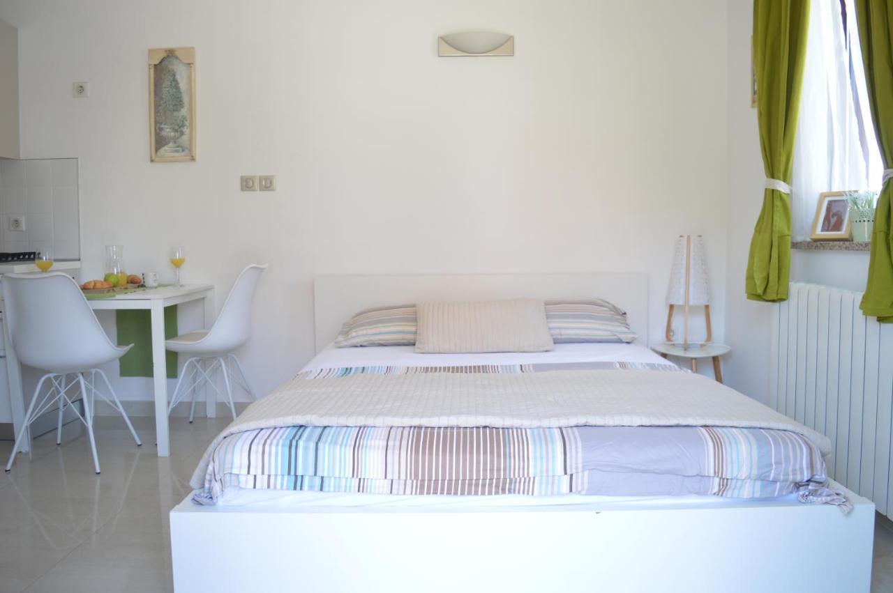 Apartments Villa Alba II Poreč Exteriör bild